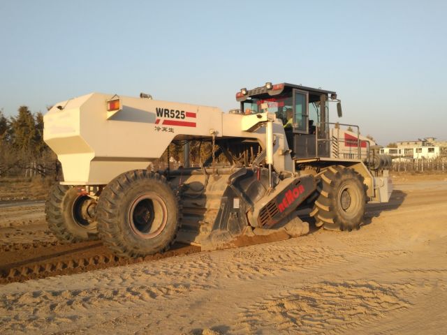 施工机械：破碎机