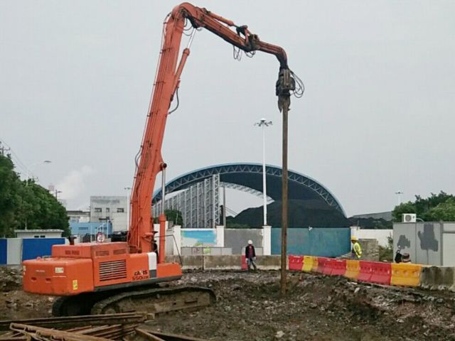 施工机械：桩机