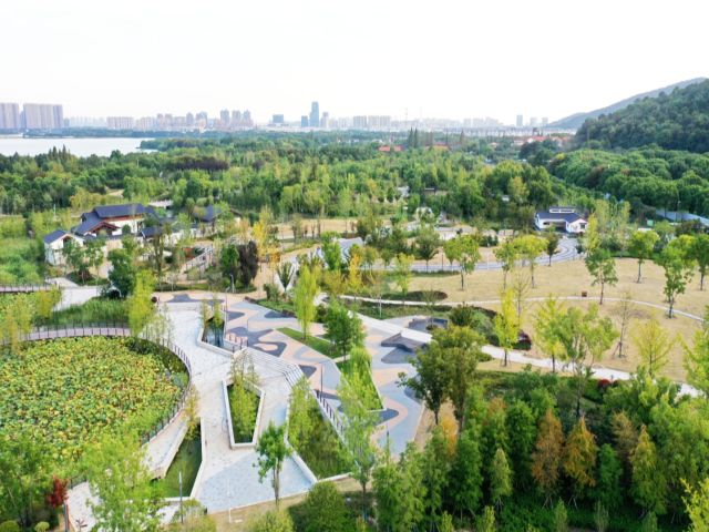 精品工程：上方山园林景观提升工程